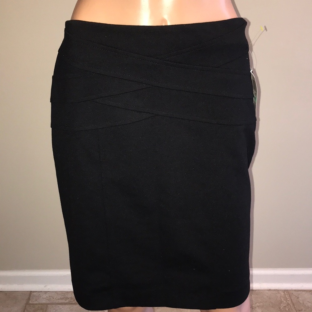 NWT Alfani Black Skirt size 8 petite